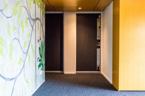 Modern 2 Bedroom+WIFI/Netflix/Parking+Great Views! - C Tourism 14