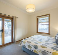 Flinders Bush Retreats - C Tourism