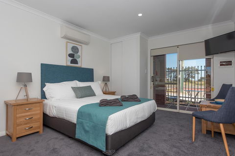 Jurien Bay Motel Apartments - C Tourism 14