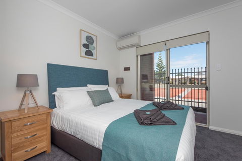 Jurien Bay Motel Apartments - C Tourism 3