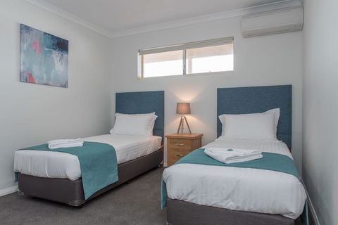 Jurien Bay Motel Apartments - C Tourism 18