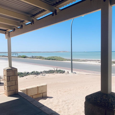 Bay Lodge - C Tourism 0