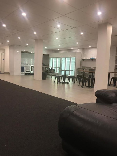 Perth City Backpackers Hostel - Note - Valid Passport Required To Check In - C Tourism 11