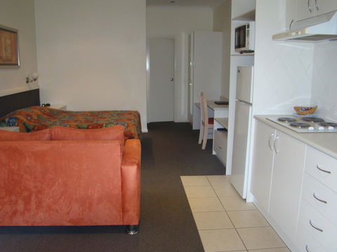 Dunsborough Central Motel - C Tourism 22