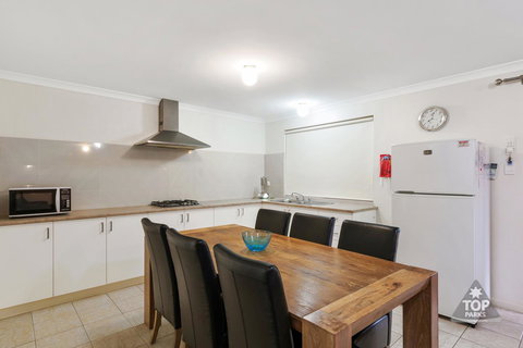 Margaret River Tourist Park - C Tourism 7