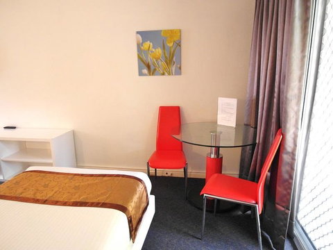 Econo Lodge Rivervale - C Tourism 13