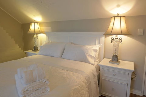 Stunning Terrace In Centennial Park - C Tourism 13