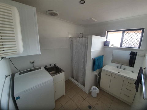 Ocean Beach Chalet 18 - C Tourism 7