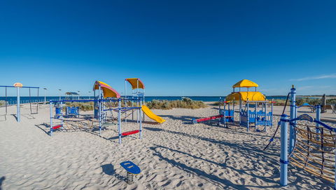 Ocean Beach Chalet 18 - C Tourism 27