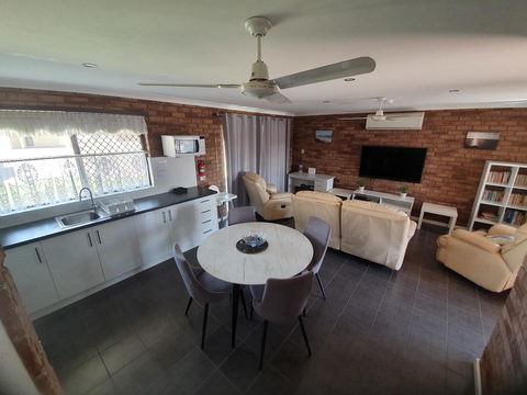 Ocean Beach Chalet 18 - C Tourism 3