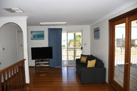 Kalbarri Seafront Villas - C Tourism 5