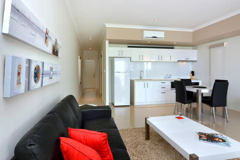 Bunbury Seaview Apartments - C Tourism 6