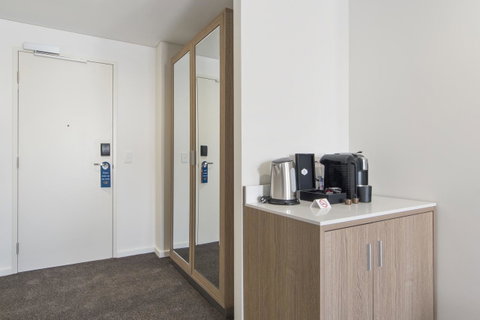 Metro Hotel Perth - C Tourism 1