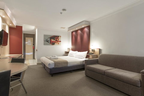 Metro Hotel Perth - C Tourism 23