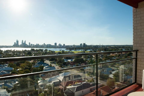 Metro Hotel Perth - C Tourism 6