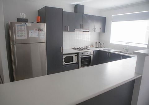 FortyTwo - Oceanside Retreat Busselton - C Tourism 42