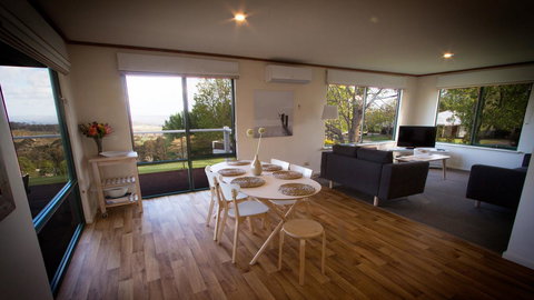 Karri Mia Chalets And Studios - C Tourism 8