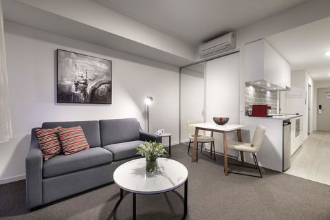 Ramada By Wyndham VetroBlu Scarborough Beach - C Tourism 11