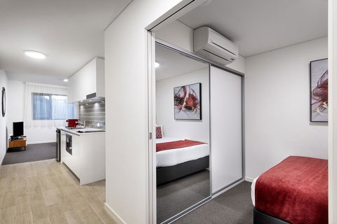 Ramada By Wyndham VetroBlu Scarborough Beach - C Tourism 13