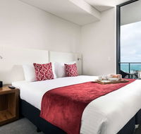 Ramada by Wyndham VetroBlu Scarborough Beach - C Tourism