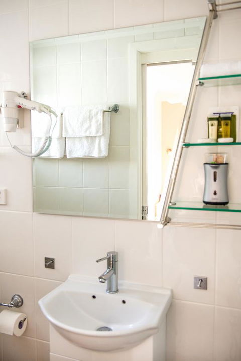 Nelson Bay Bed & Breakfast - C Tourism 27