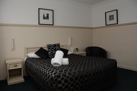 Ben Chifley Motor Inn - C Tourism 19