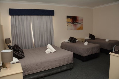 Ben Chifley Motor Inn - C Tourism 16
