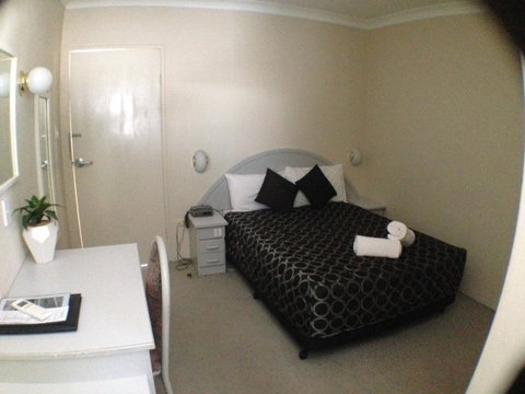 Ben Chifley Motor Inn - C Tourism 30
