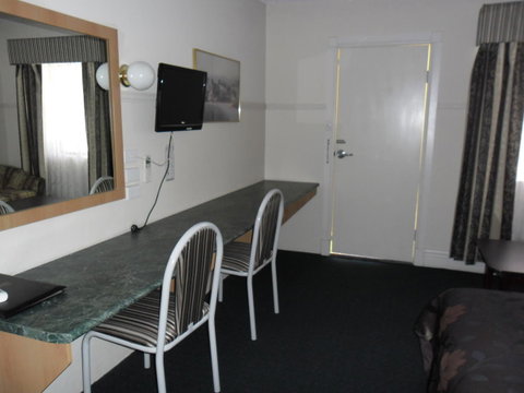 Ben Chifley Motor Inn - C Tourism 40