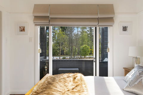 Romanz In The Valley (Luxury B&B) - C Tourism 6