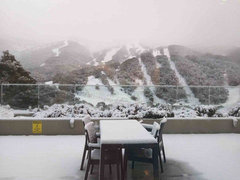 Lantern 1 Bedroom Balcony With Panoramic View - C Tourism 4