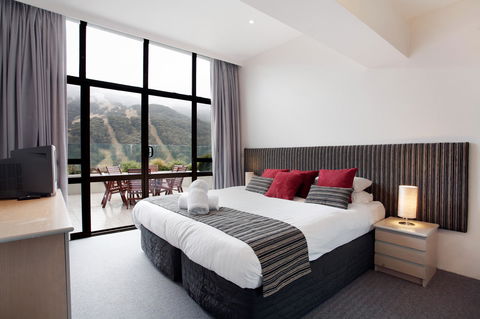 Lantern 1 Bedroom Balcony With Panoramic View - C Tourism 10