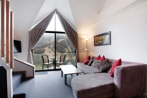 Lantern 1 Bedroom Balcony With Panoramic View - C Tourism 6