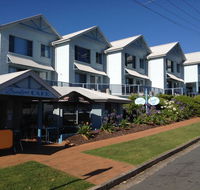 Breakers Apartments - C Tourism