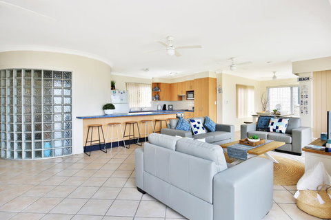 The Rotunda, Gerroa - C Tourism 9