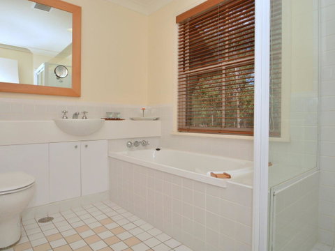 Villa 2br Prosecco Villa Located Within Cypress Lakes Resort - C Tourism 13