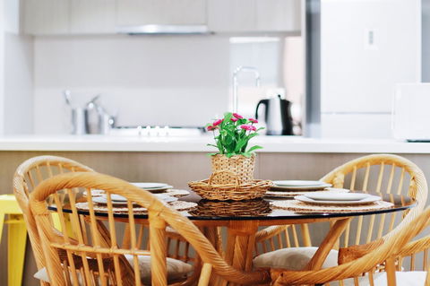Modern & Cosy 2-Bedroom Apartment Hornsby - C Tourism 7