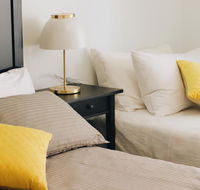 Modern  Cosy 2-Bedroom Apartment Hornsby - C Tourism