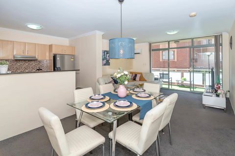 Apartments In Pyrmont - C Tourism 0