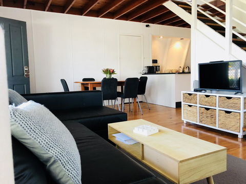 Little Blue Beach House - C Tourism 7