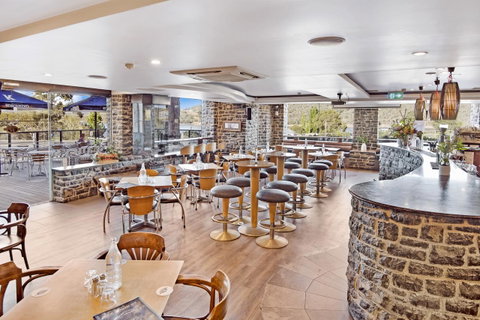 Banjo Paterson Inn - C Tourism 8