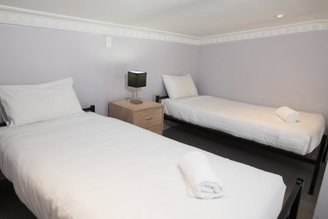 Banjo Paterson Inn - C Tourism 26
