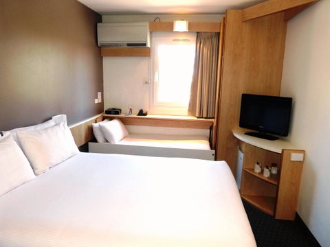 Ibis Thornleigh - C Tourism 2