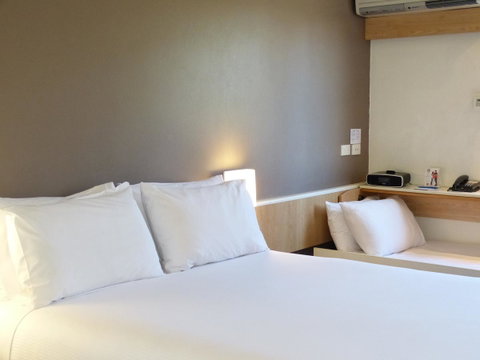 Ibis Thornleigh - C Tourism 21
