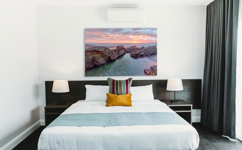 Coniston Hotel Wollongong - C Tourism 0