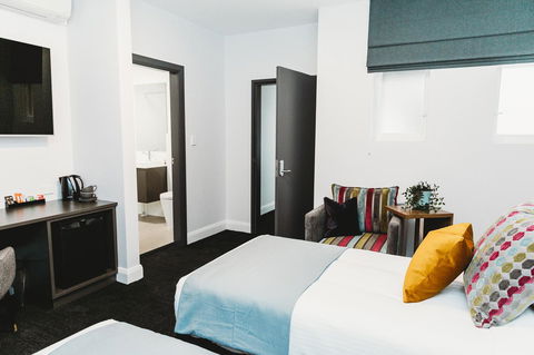 Coniston Hotel Wollongong - C Tourism 5