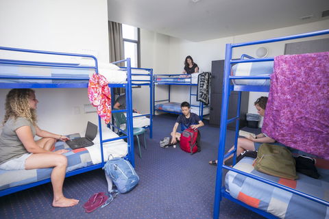 YHA Sydney Central - C Tourism 14