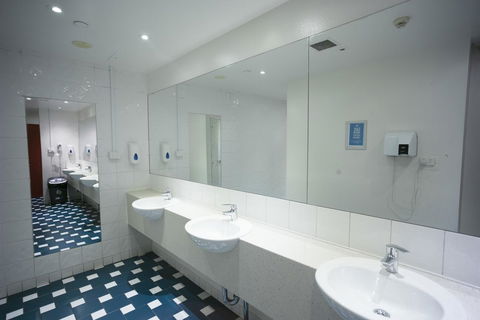 YHA Sydney Central - C Tourism 11