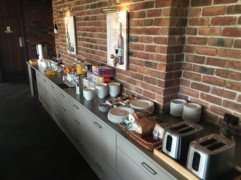 Econo Lodge Gateway Tamworth - C Tourism 10