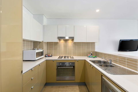 Quality Suites Pioneer Sands - C Tourism 11